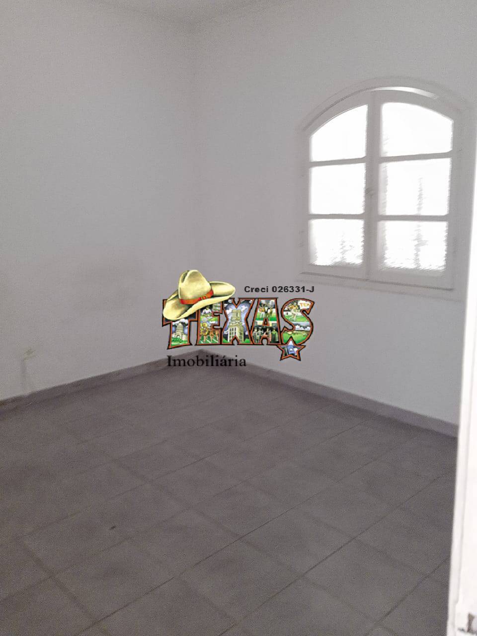 Casa à venda com 2 quartos, 100m² - Foto 18