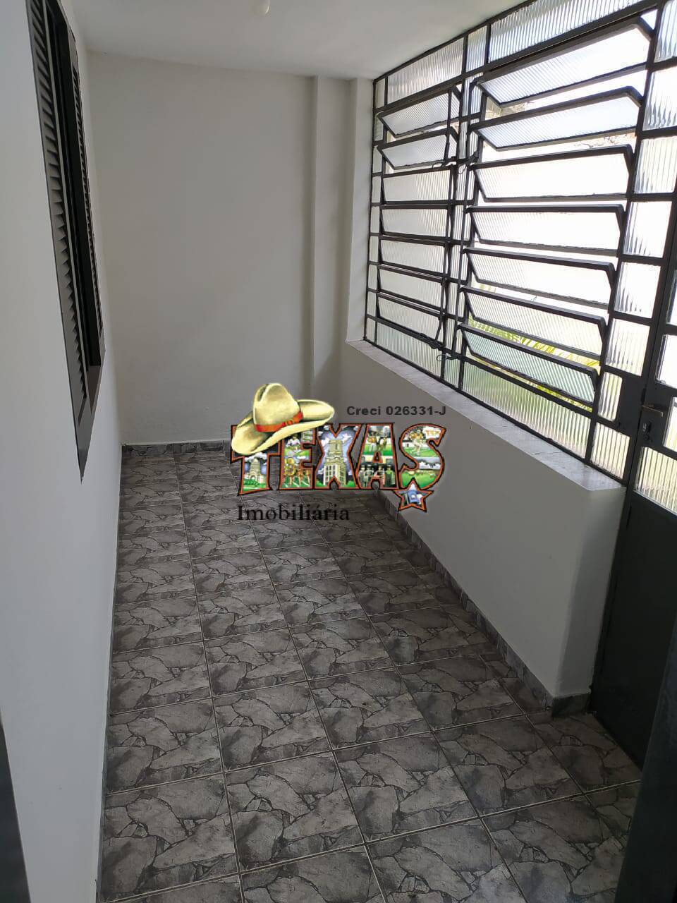 Sobrado à venda com 3 quartos, 300m² - Foto 24