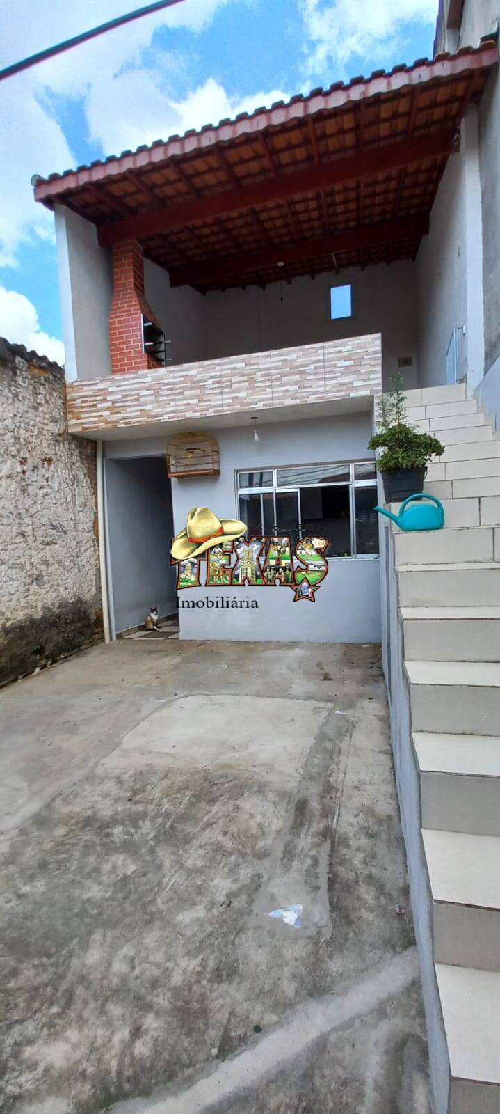 Sobrado à venda com 3 quartos, 140m² - Foto 1