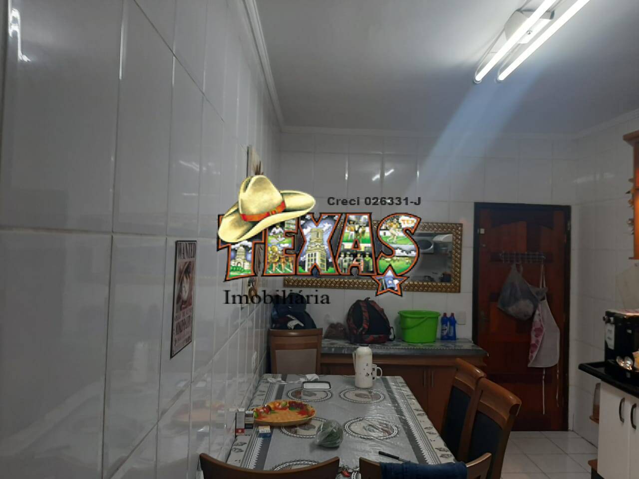 Sobrado à venda com 2 quartos, 200m² - Foto 16