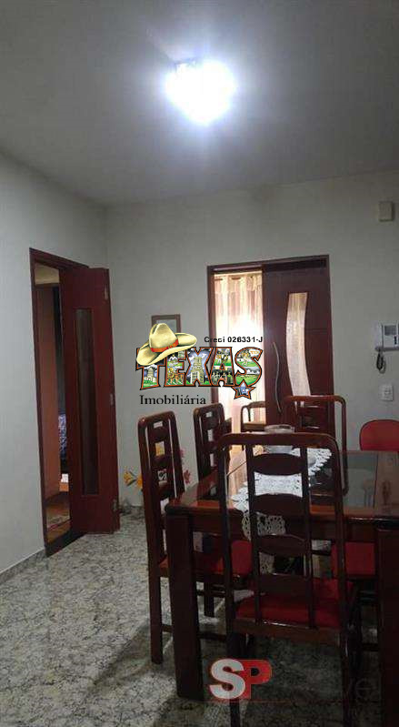 Casa à venda com 3 quartos, 124m² - Foto 1