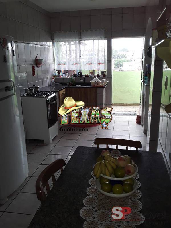 Sobrado à venda com 5 quartos, 200m² - Foto 7