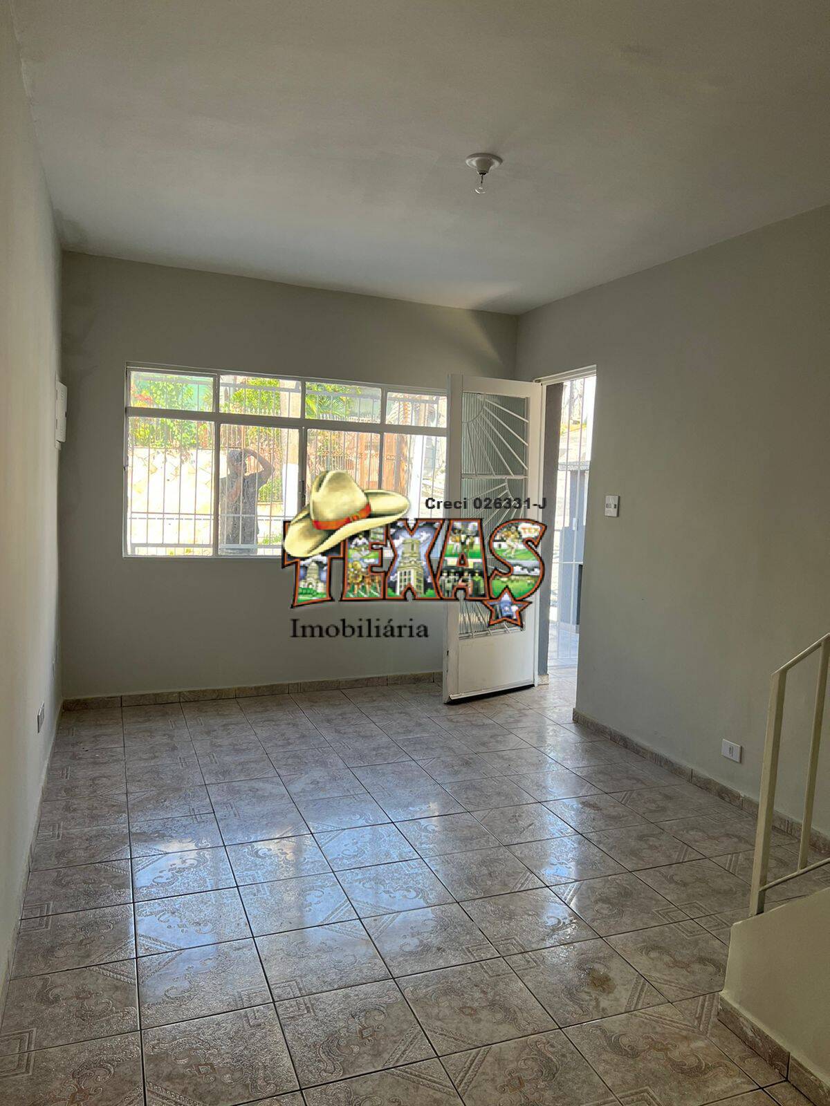 Sobrado à venda com 2 quartos, 100m² - Foto 1