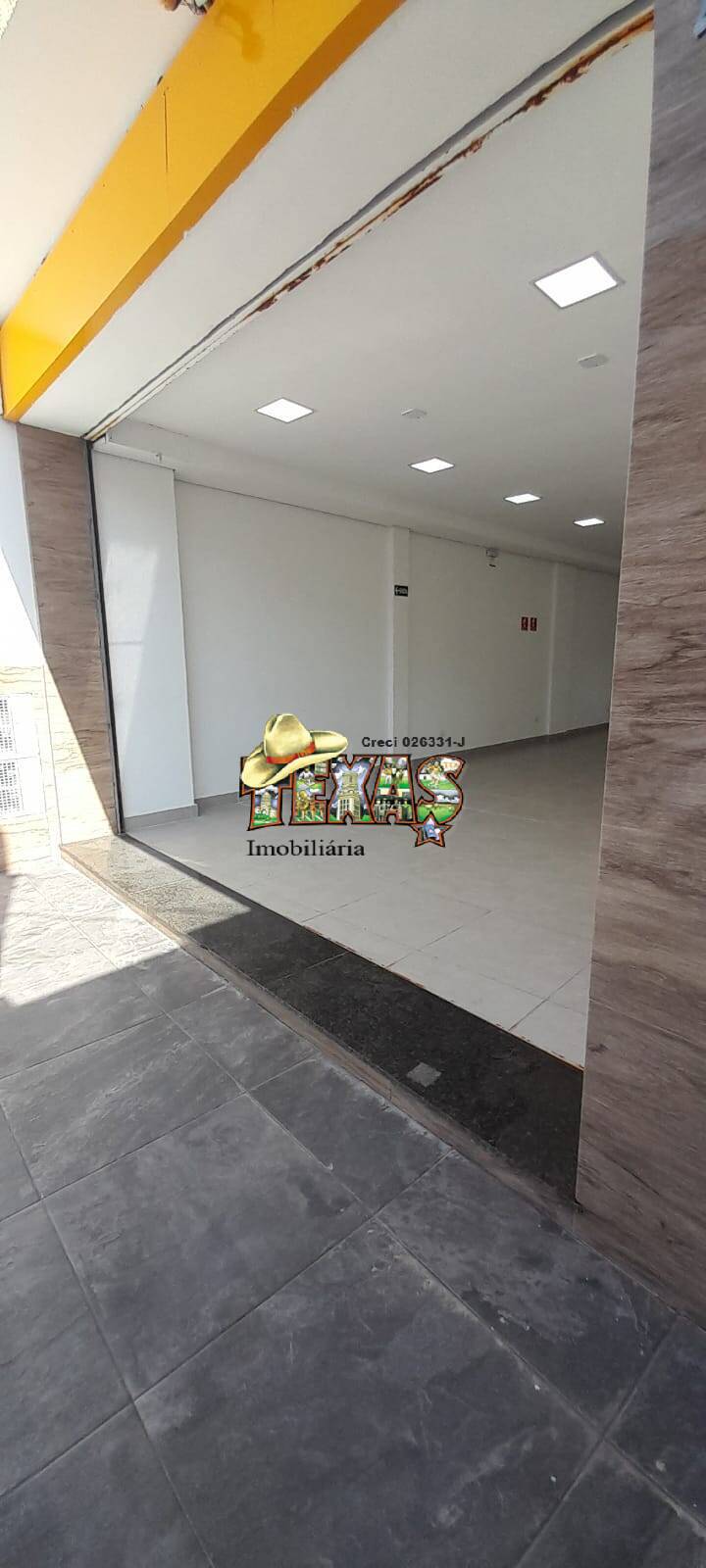 Sobrado para alugar com 2 quartos, 330m² - Foto 6