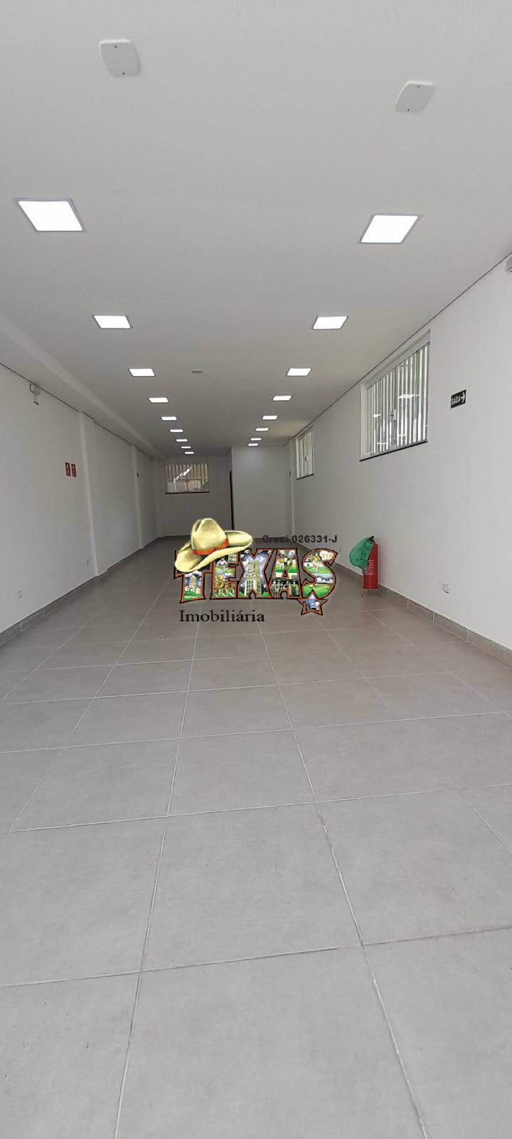 Sobrado para alugar com 2 quartos, 330m² - Foto 13