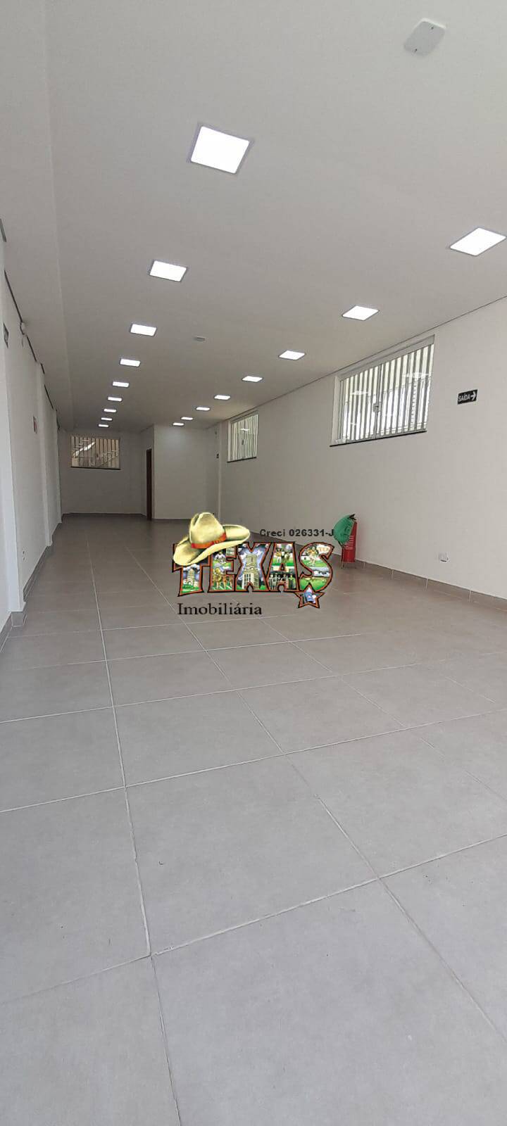 Sobrado para alugar com 2 quartos, 330m² - Foto 12