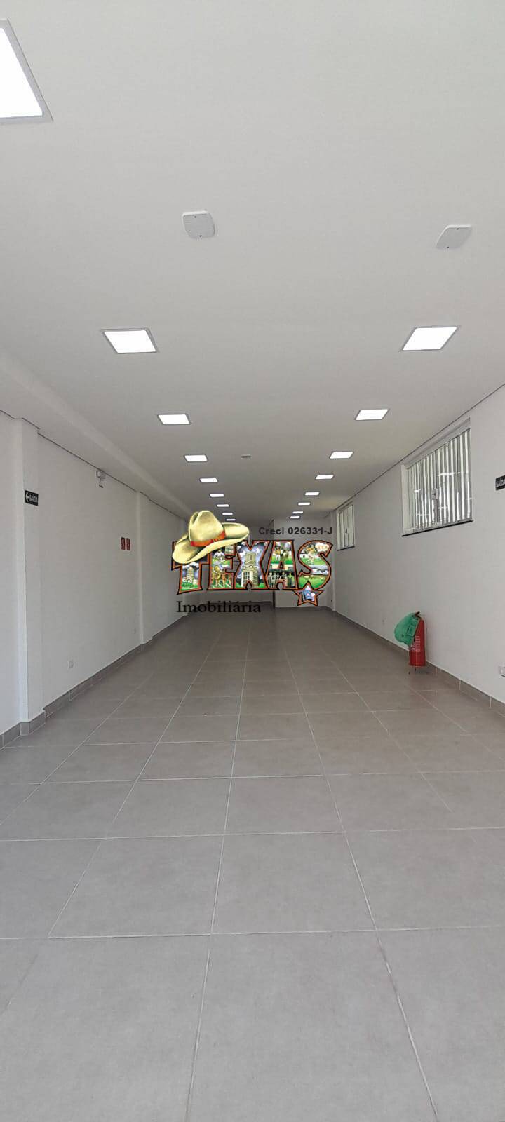 Sobrado para alugar com 2 quartos, 330m² - Foto 11