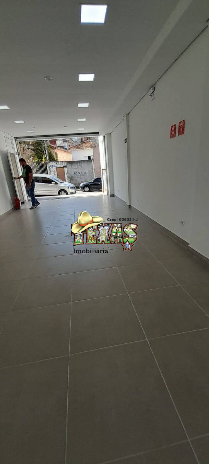 Sobrado para alugar com 2 quartos, 330m² - Foto 15