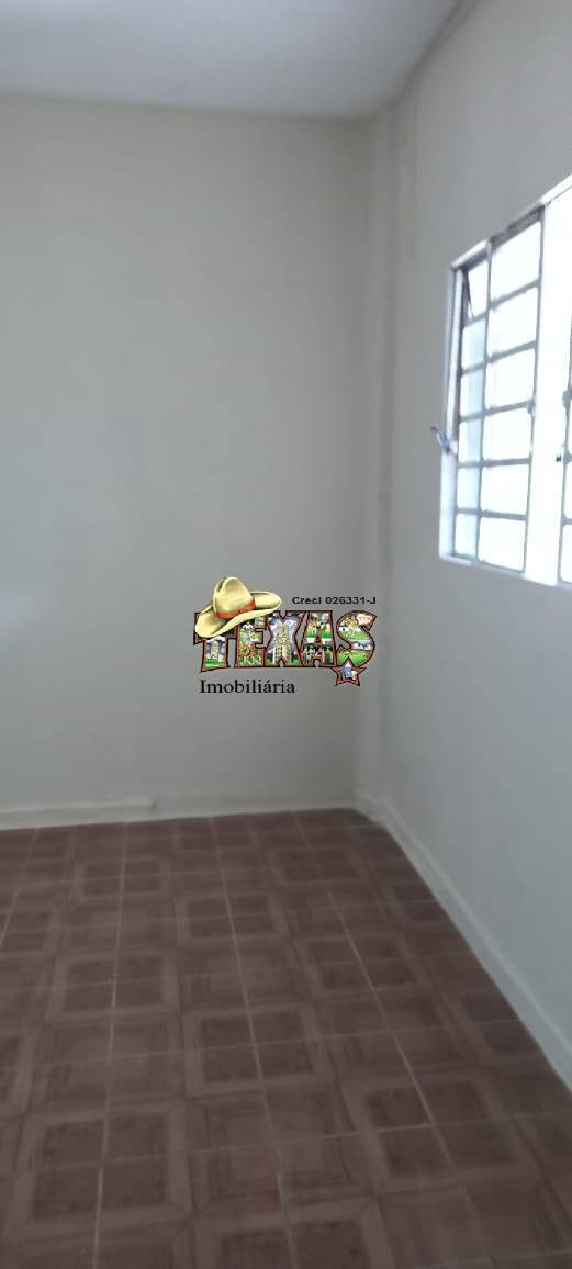 Casa para alugar com 1 quarto, 40m² - Foto 2