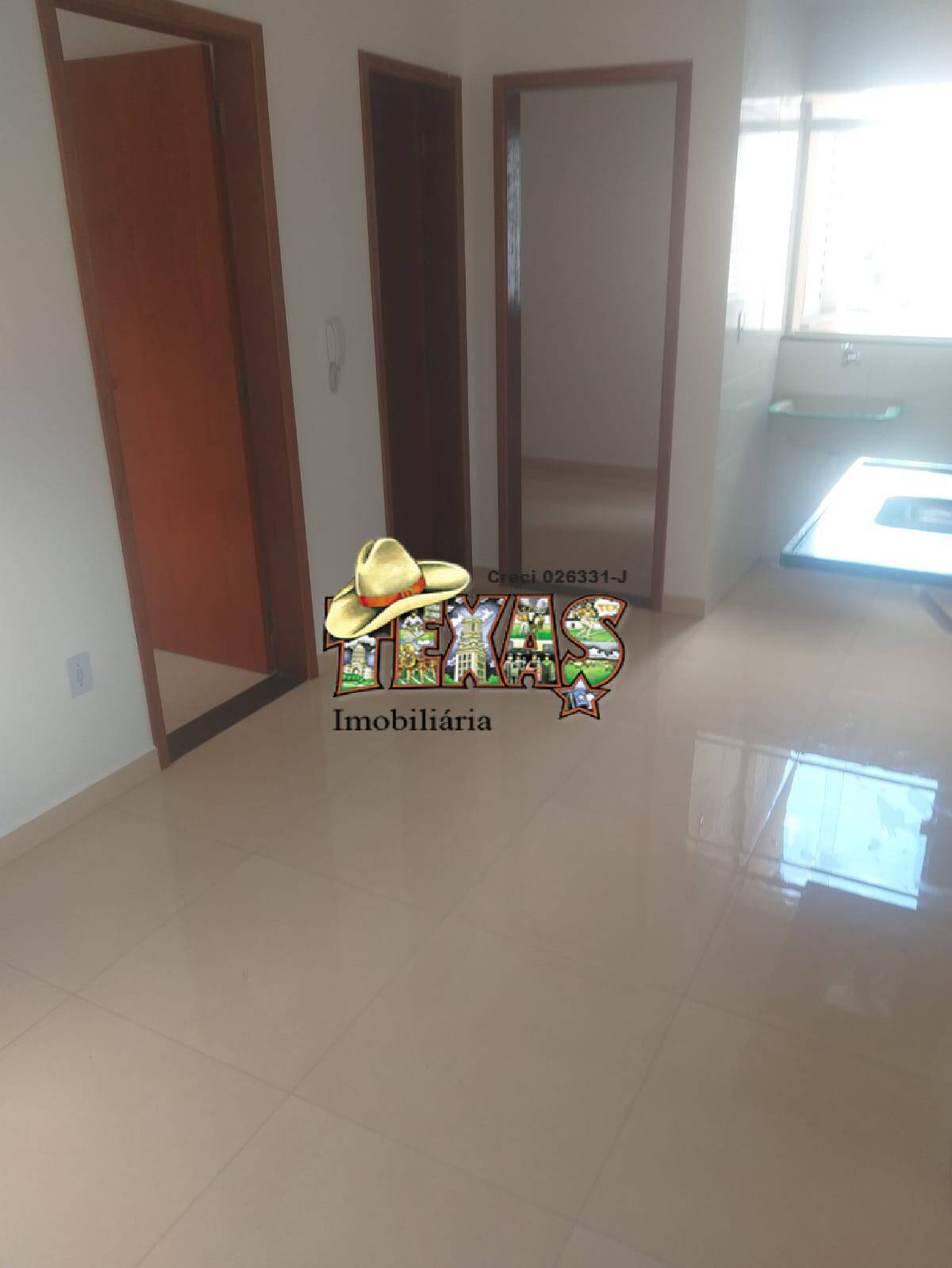 Apartamento à venda com 2 quartos, 36m² - Foto 2