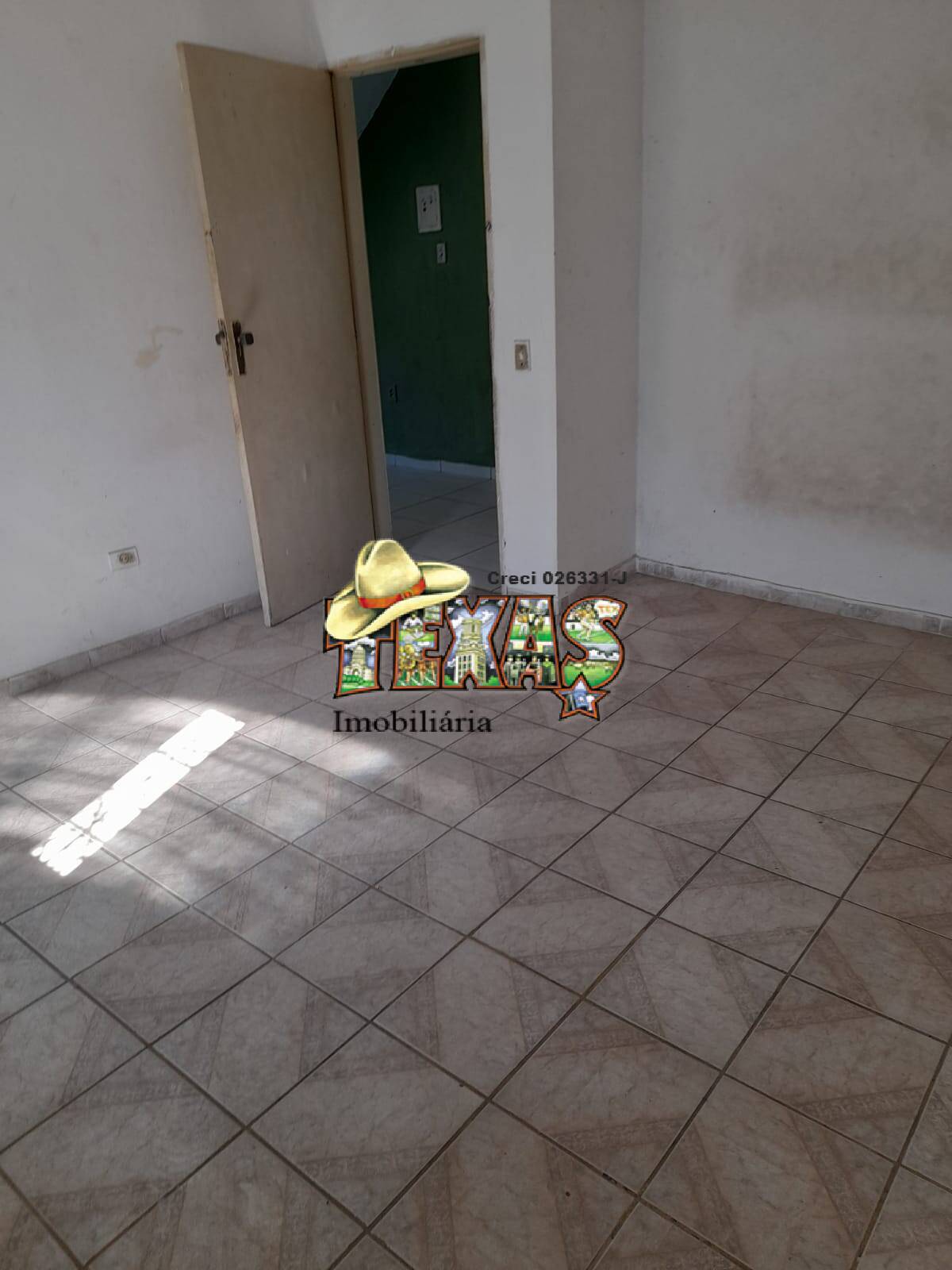 Casa à venda com 4 quartos, 200m² - Foto 11