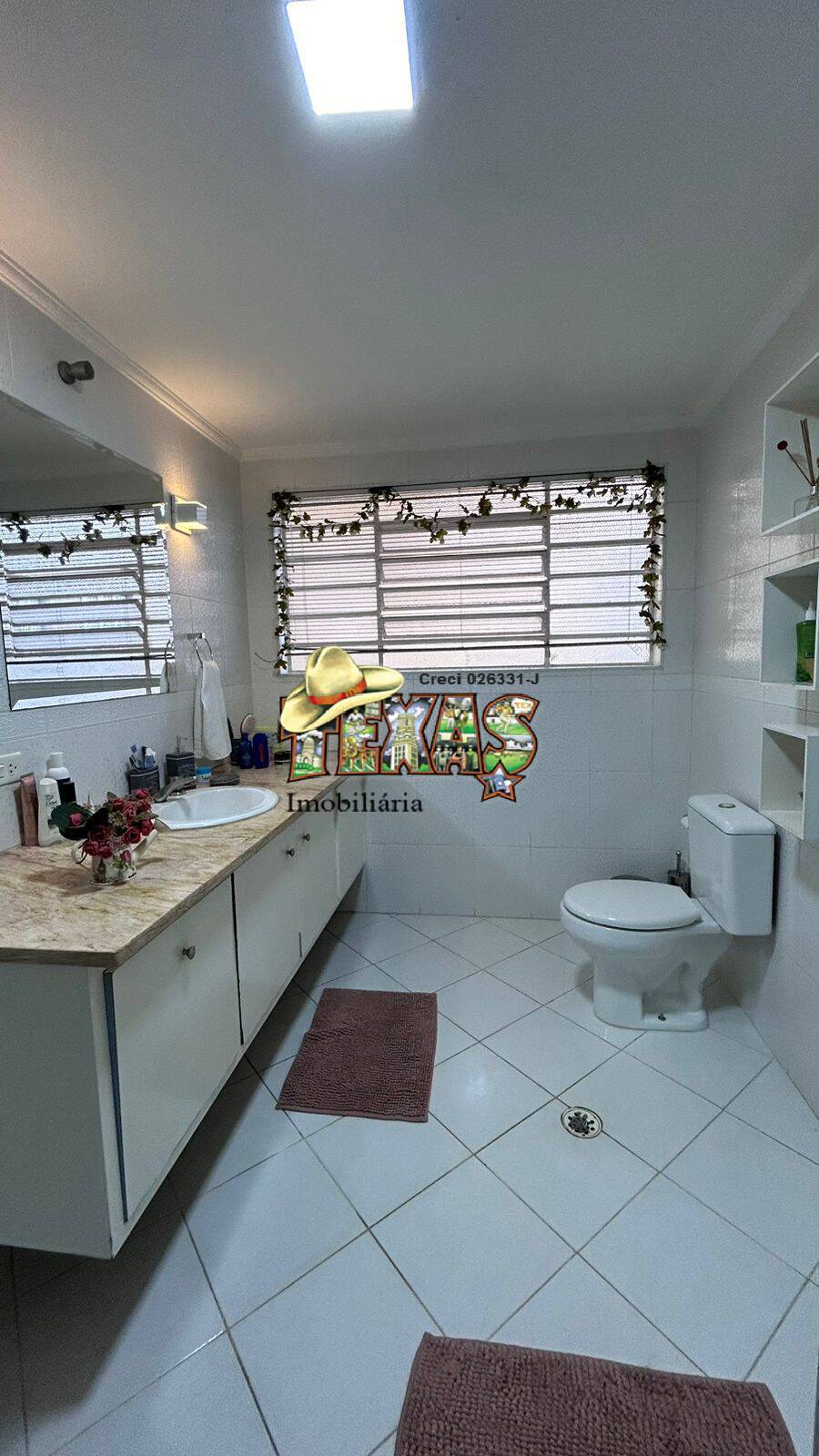 Casa para alugar com 3 quartos, 230m² - Foto 29