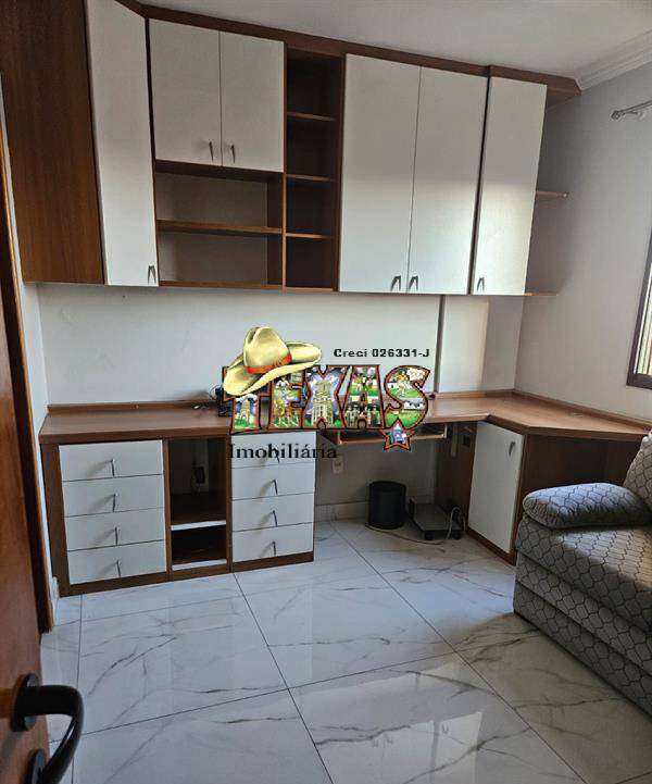 Apartamento à venda com 3 quartos, 150m² - Foto 3