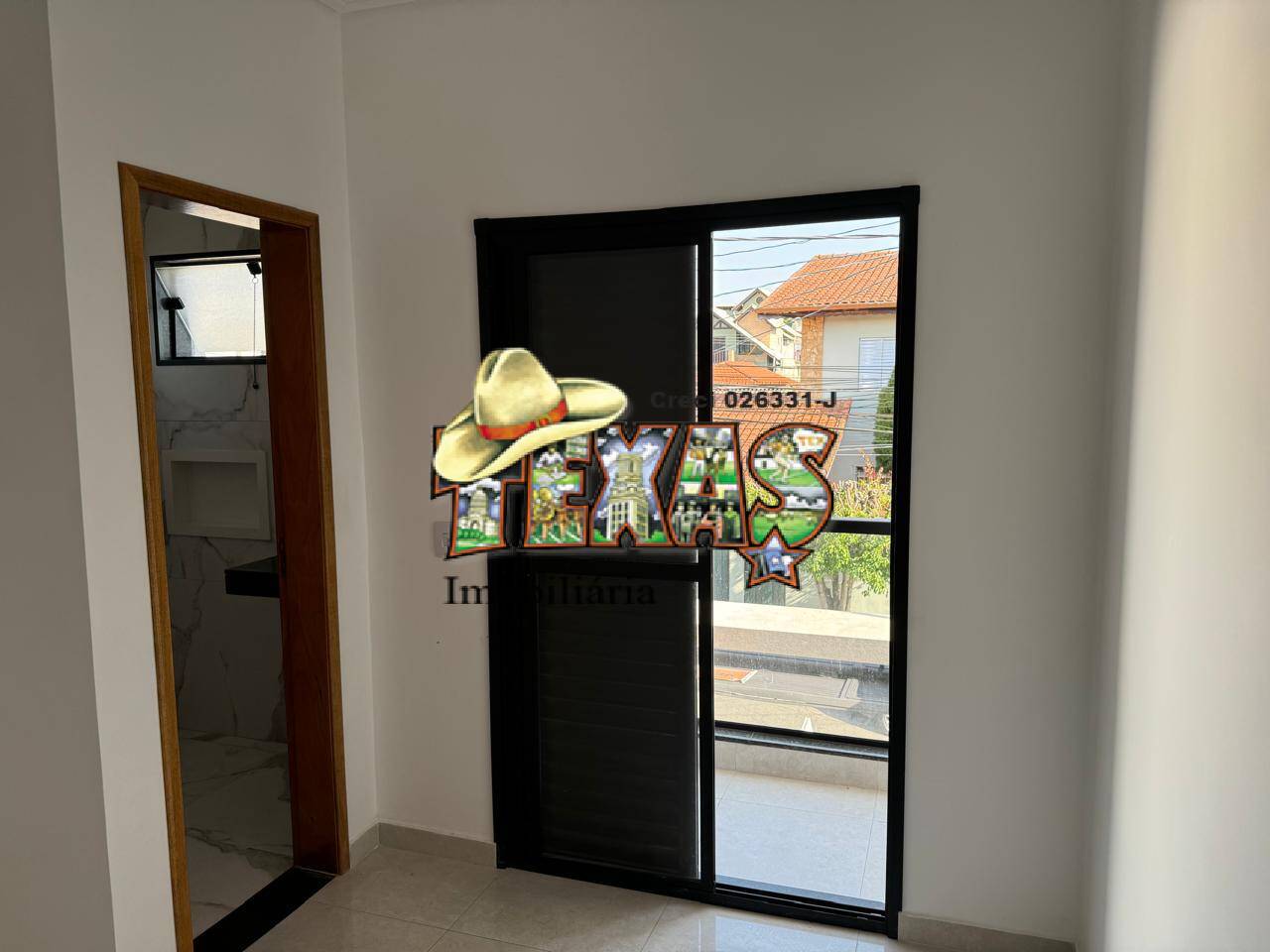 Casa à venda com 3 quartos, 120m² - Foto 2