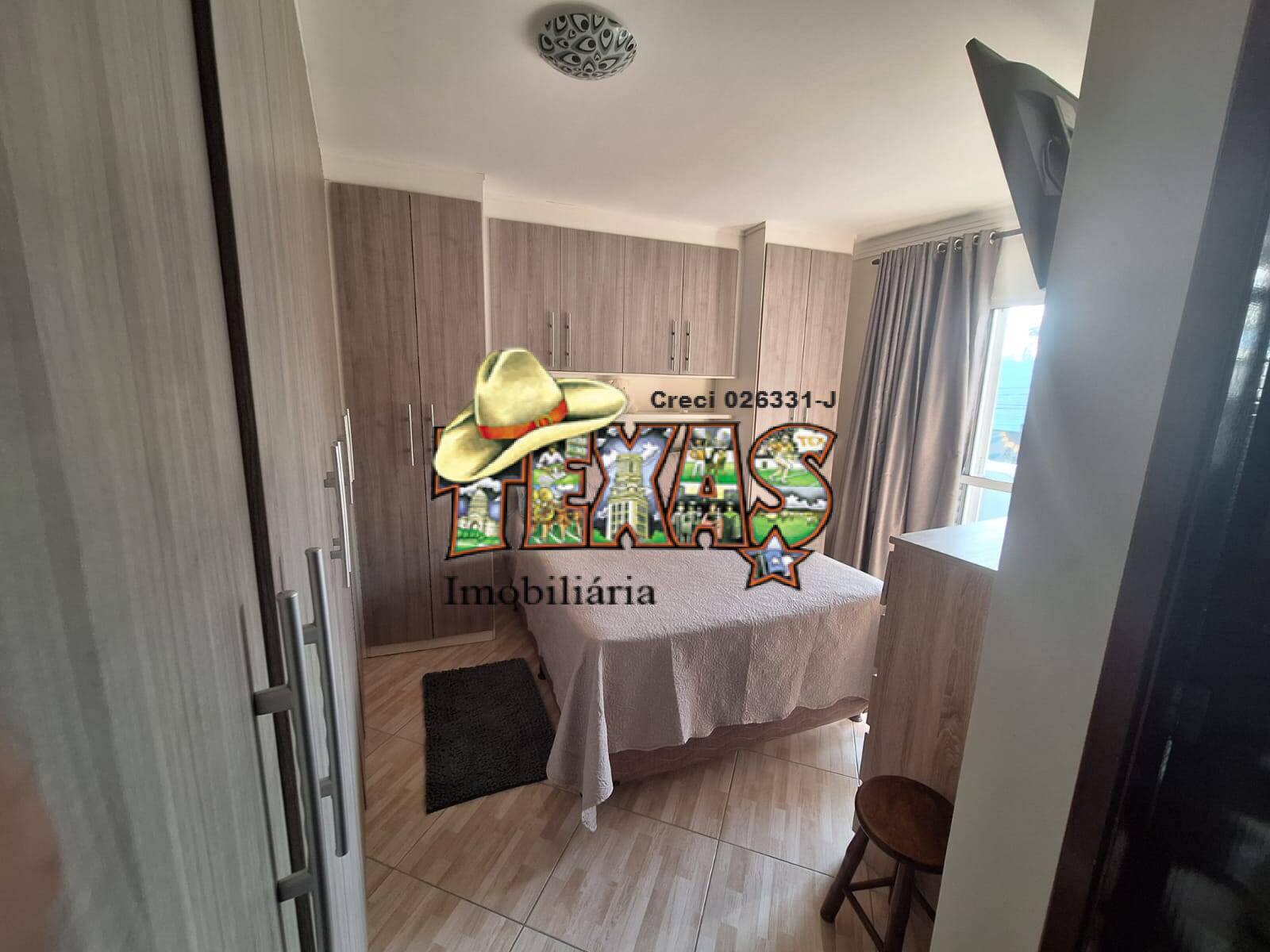 Casa à venda com 4 quartos, 160m² - Foto 4